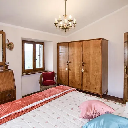 בית נופש Cozy In Palagnana